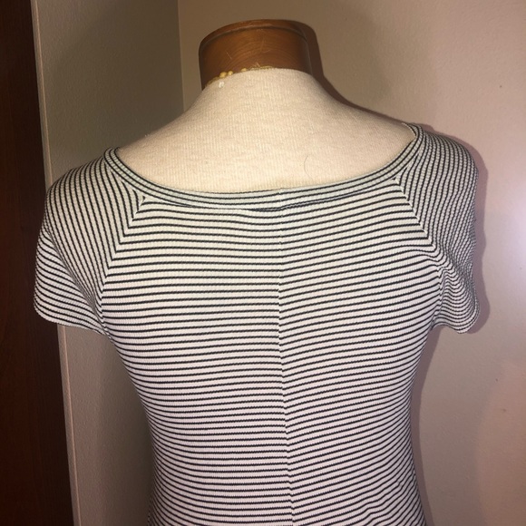 Soprano white/black stripe M dress with pockets! - Picture 3 of 7
